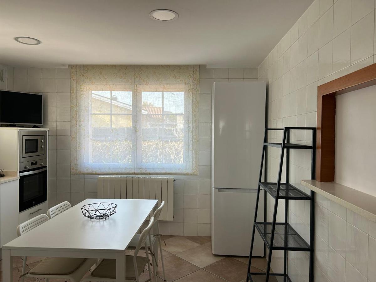 ジローナ Piscina De Sal Barbacoa Wifi, Parking Gratis, 3 Min Pga Casa El Robleヴィラ エクステリア 写真