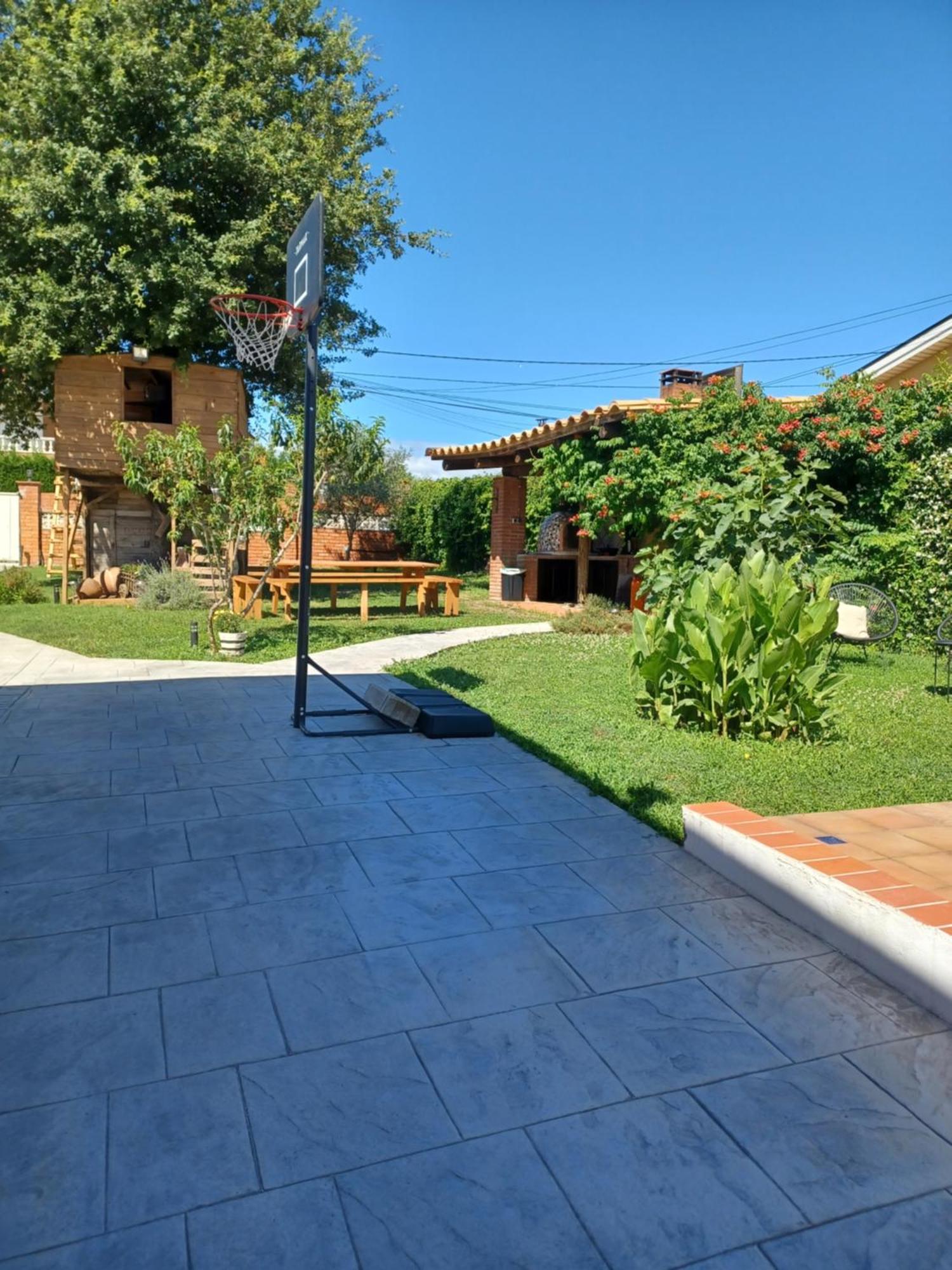 ジローナ Piscina De Sal Barbacoa Wifi, Parking Gratis, 3 Min Pga Casa El Robleヴィラ エクステリア 写真